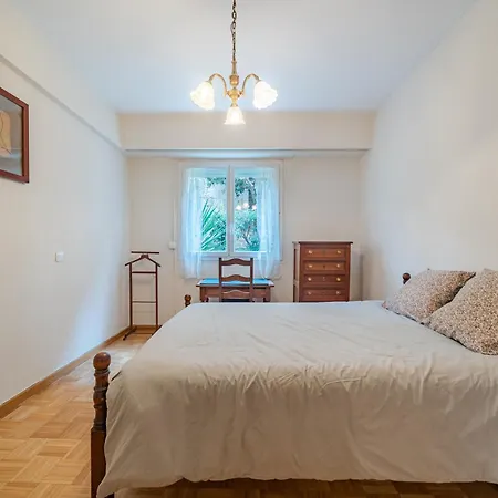 Appartement Grand 3 Pieces Calme - - Garage