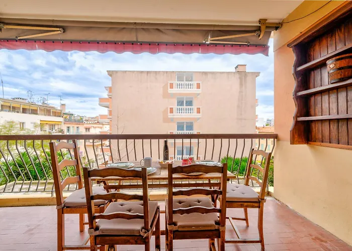 Apartamento Grand 3 Pieces Calme - - Garage Nice